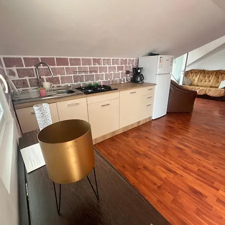 بيت ضيافة Aron